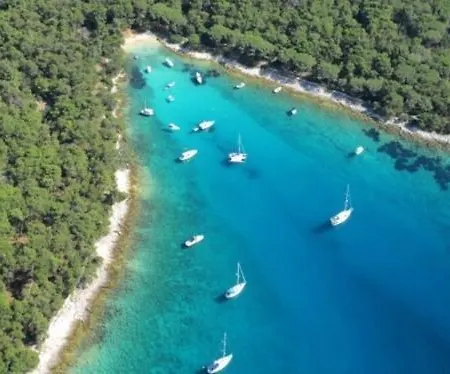 In With Seaview, Balcony, Air Condition, Wifi * Mali Lošinj